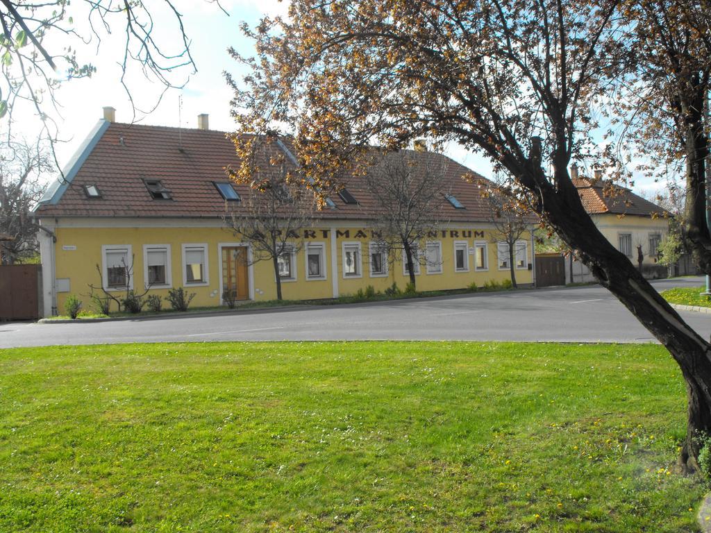 Boroka Apartman Gyula Pokój zdjęcie